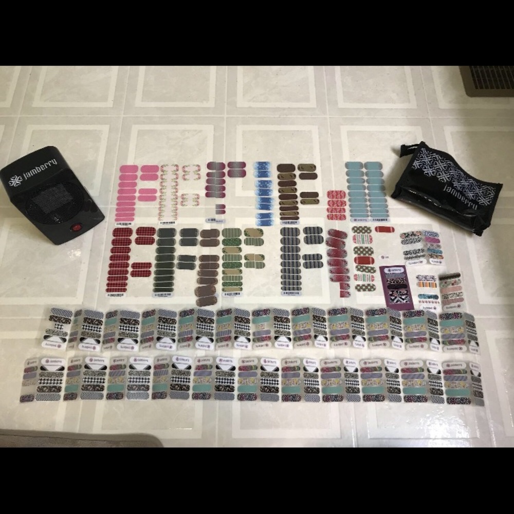 Jamberry Lot - Heater, Bag and Several Jams